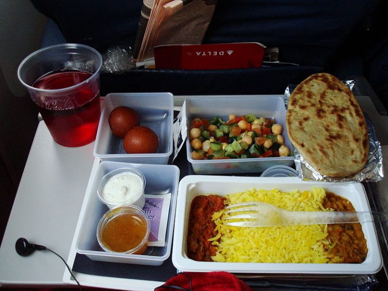 indian-meal-in-flight-we-help-you-read-better-emails